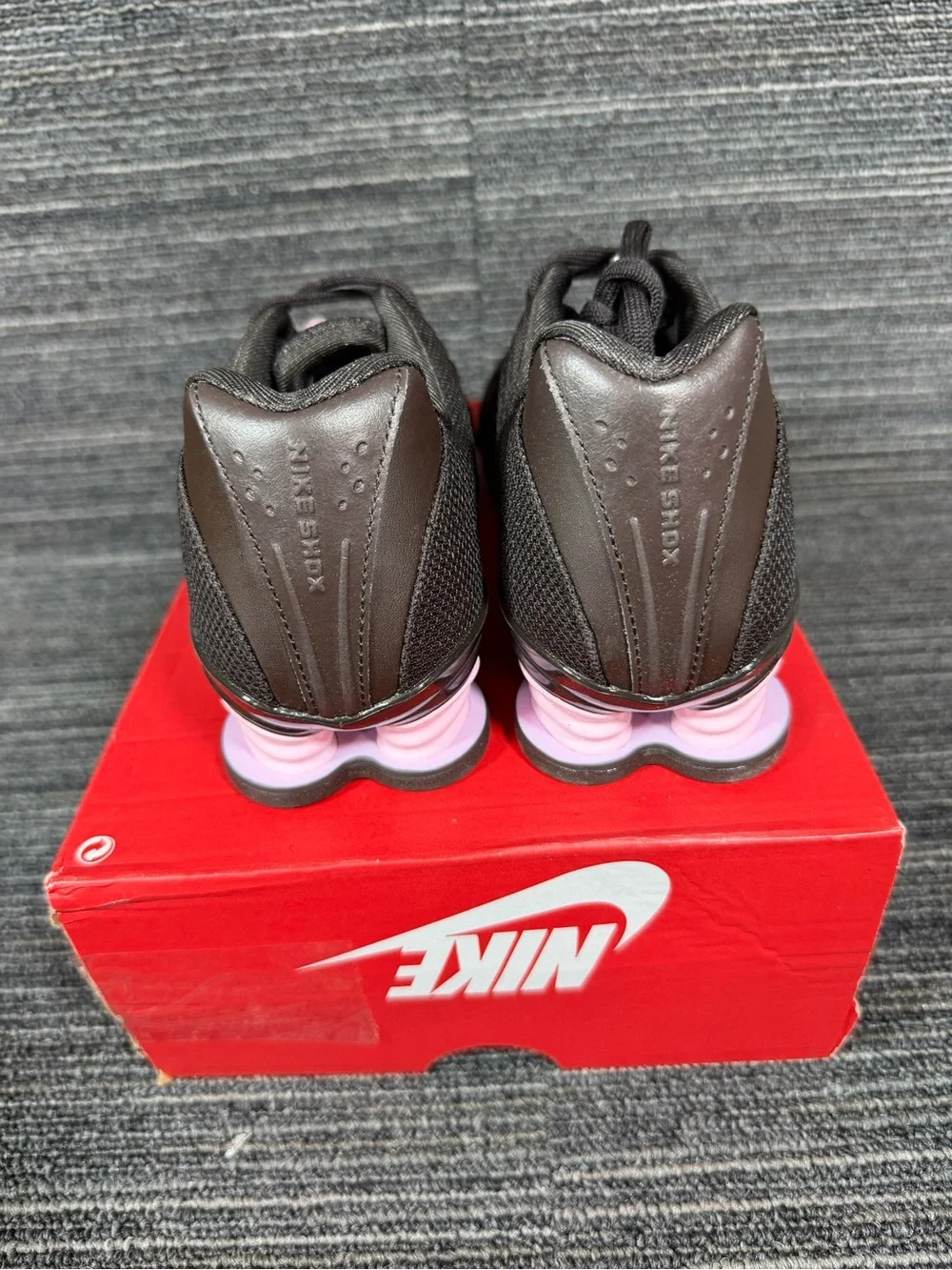 Nike Shox Z Running Shoes Velvet Brown/Pink Foam/Light Brown Womens 8 New